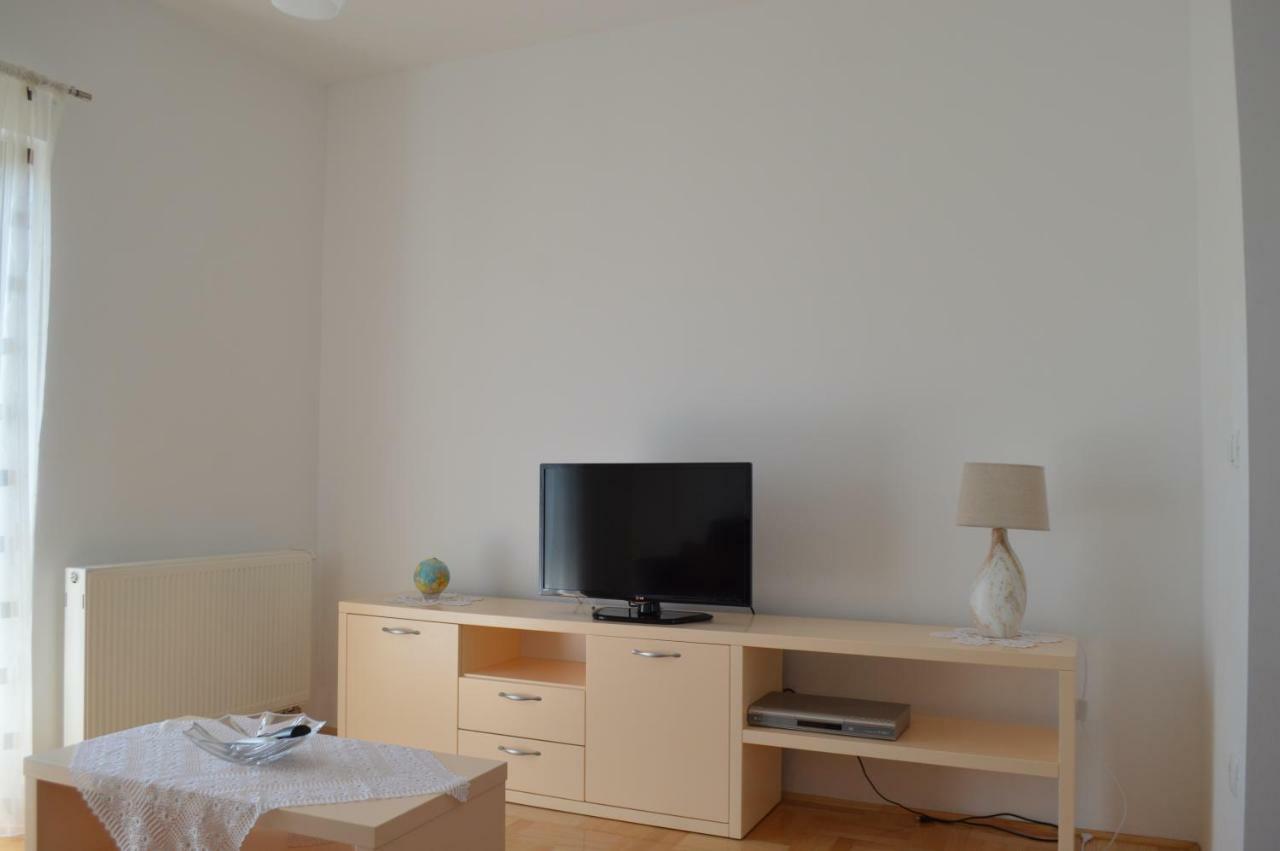 Apartmani Mila Sukošan Buitenkant foto
