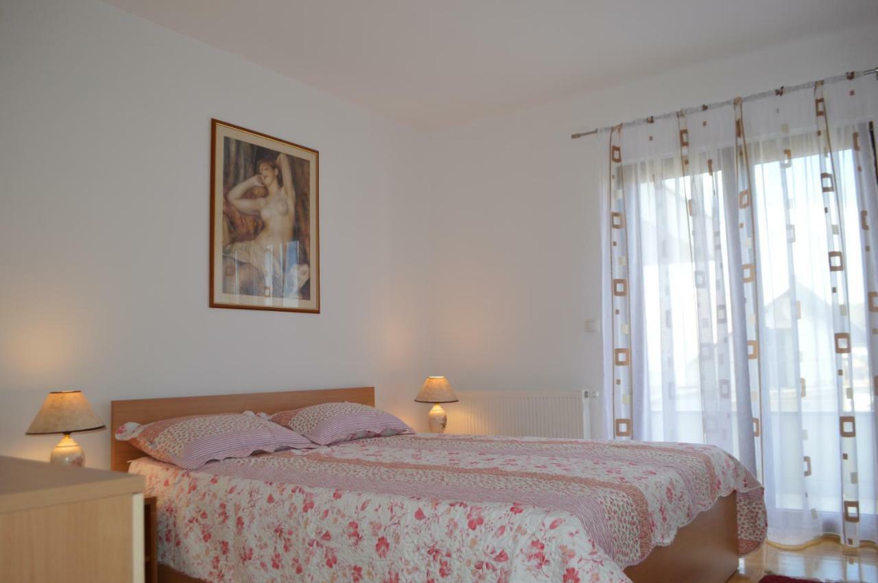 Apartmani Mila Sukošan Buitenkant foto