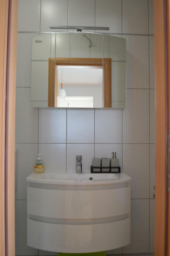 Apartmani Mila Sukošan Buitenkant foto