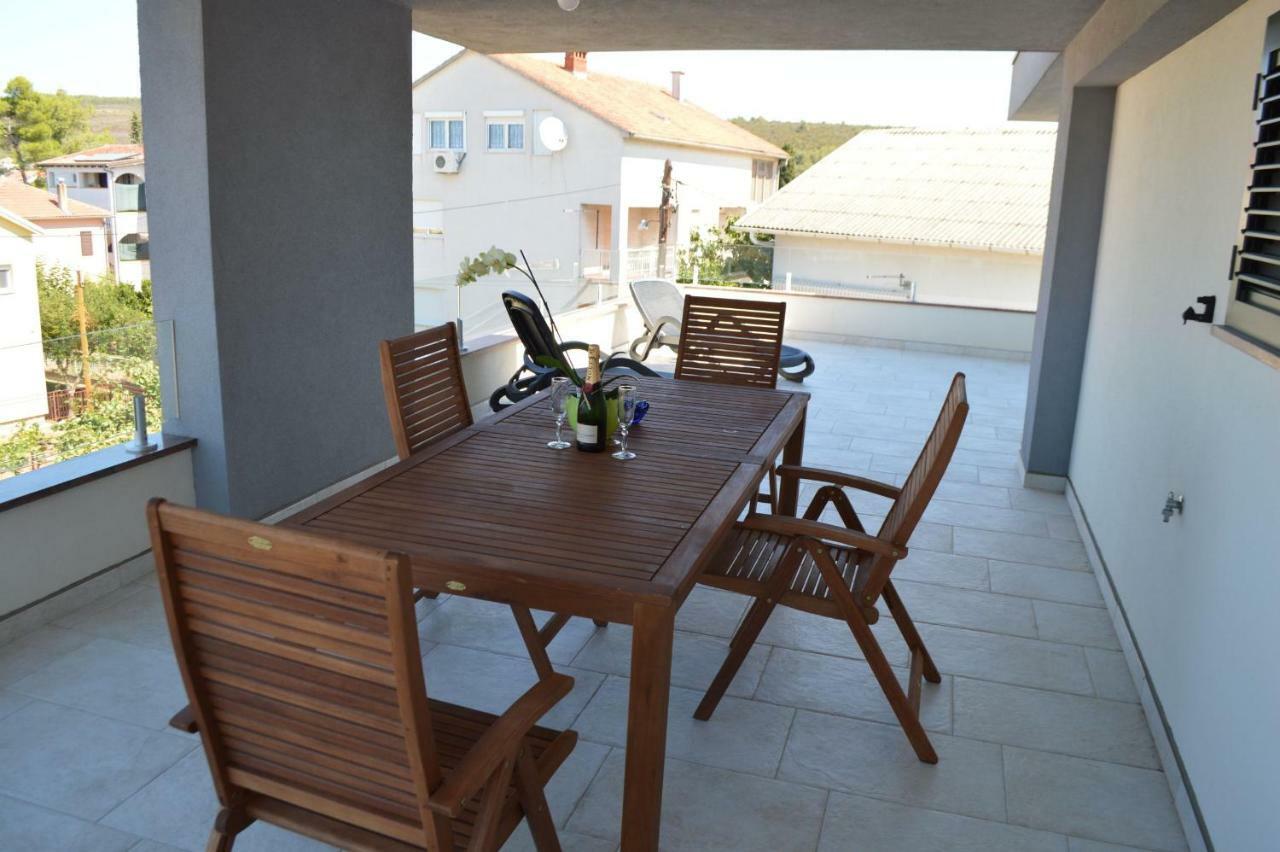 Apartmani Mila Sukošan Buitenkant foto